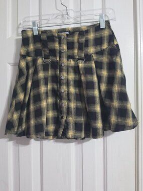 Hot Topic Plaid Button up Skirt